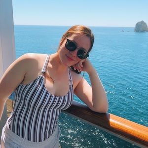 Meet your Posher, Jillian